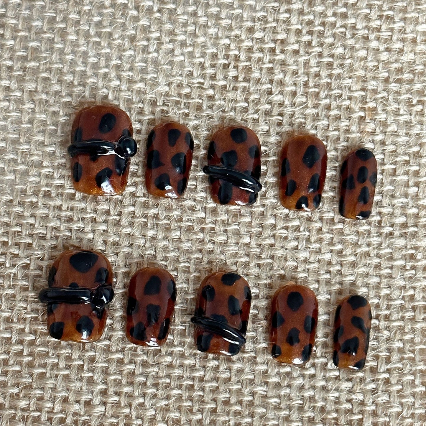 Tortoise Shell Nail Art Short Press on