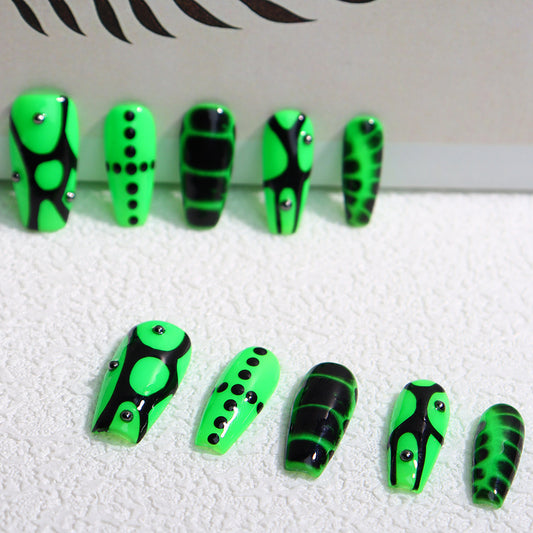 Glow in the Dark Nail Designs Crocodile