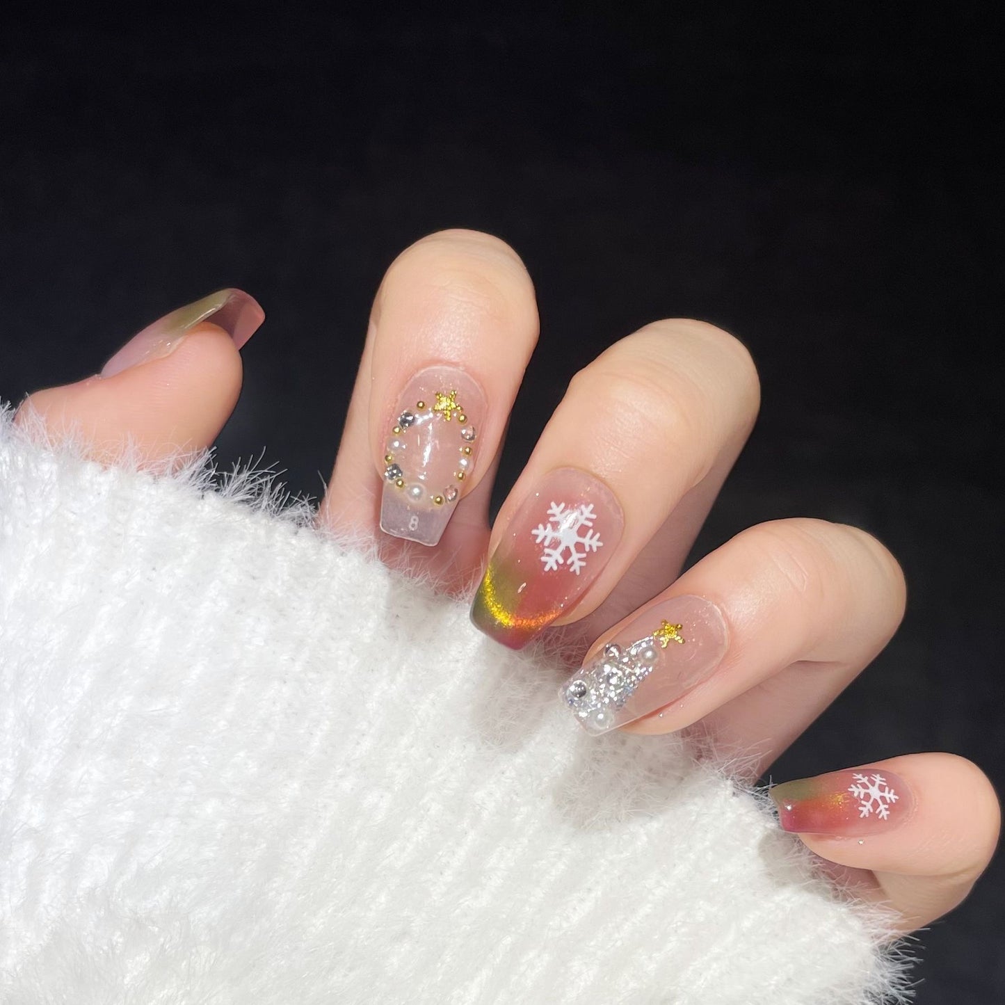 Glitter Snowflakes Nails