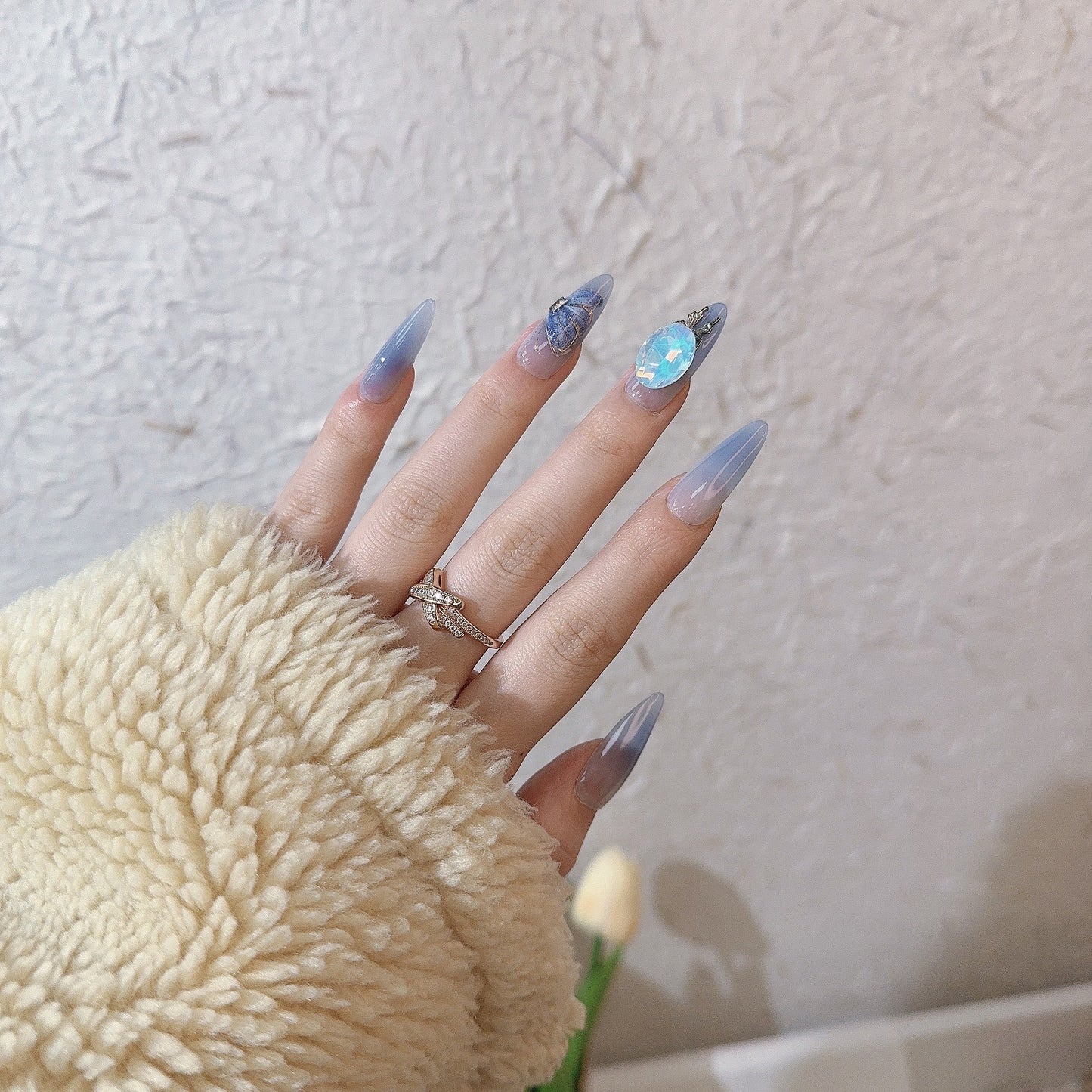 Blue White Ombre Nails