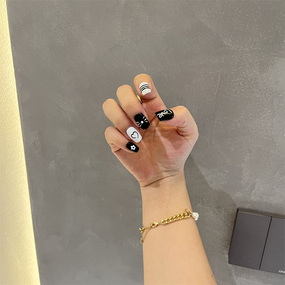 Simple Cute Black and White Nails Short Acrylic