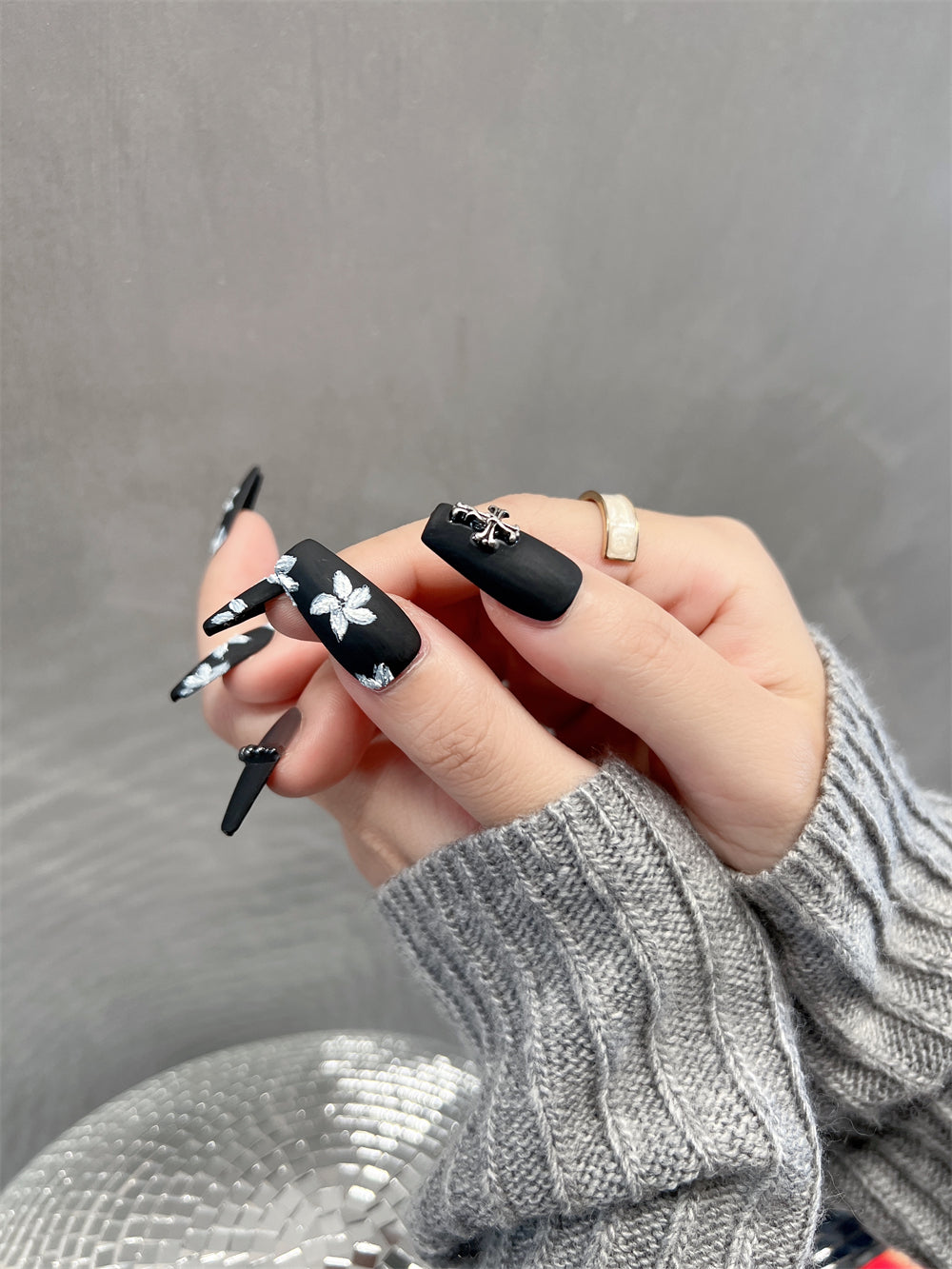 Press On Nails Black Matte Flowers Goth