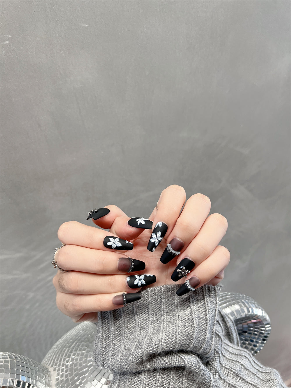 Press On Nails Black Matte Flowers Goth